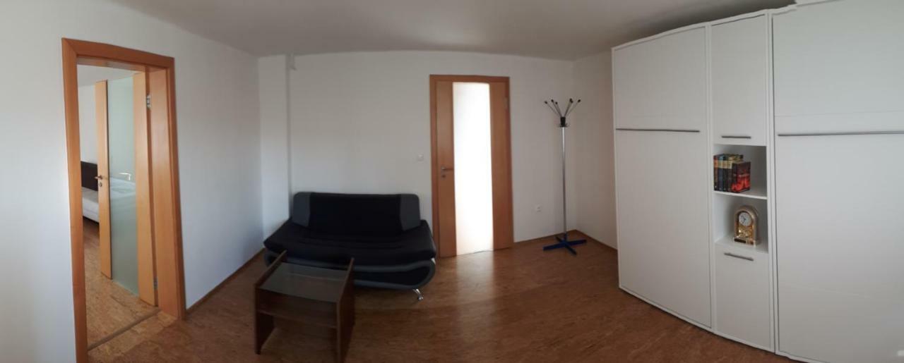 Brezno - 2 Izbovy Apartman Exterior foto